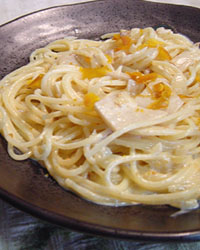 Mushroom and Bottarga Spaghetti with Cream Sauce